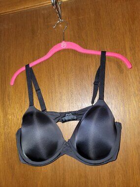 Maidenform black underwire 40c bra 40 c